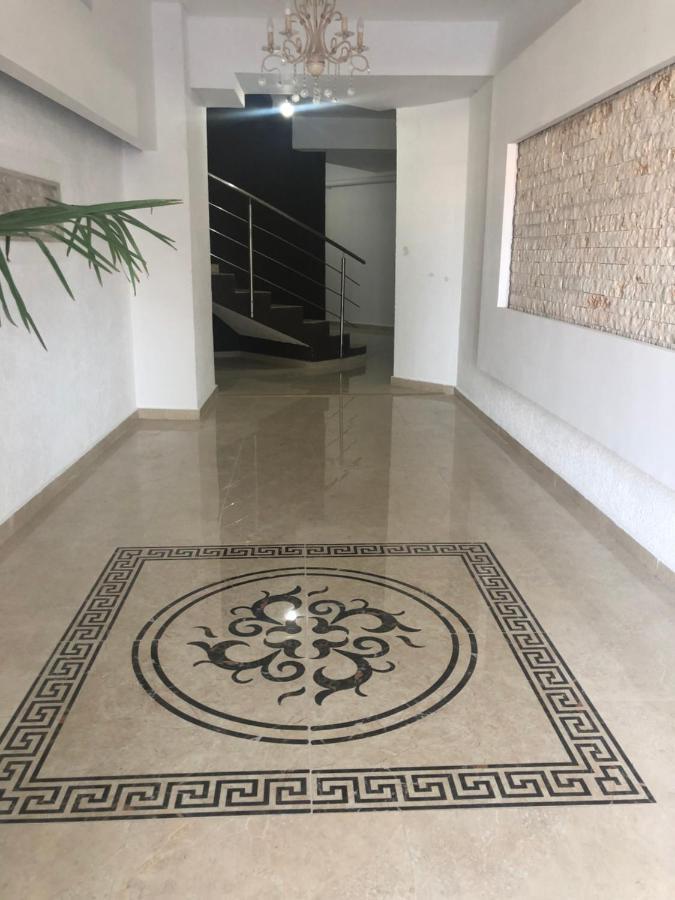 Unique Residence Apartament Navodari Bagian luar foto